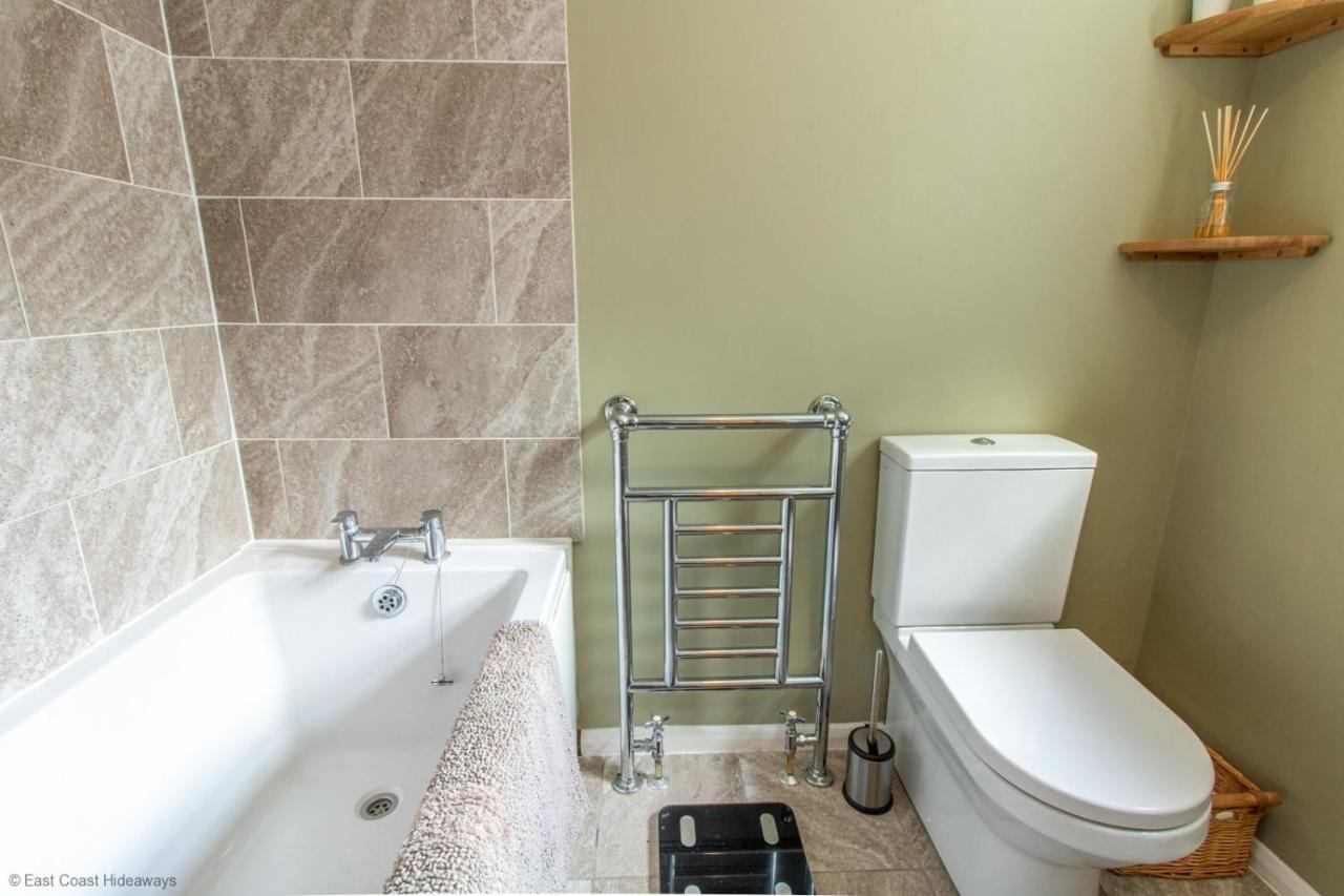 Modern Coastal Home Sleeping 5 - 2 Minute Walk To Pakefield Beach, Suffolk Ngoại thất bức ảnh